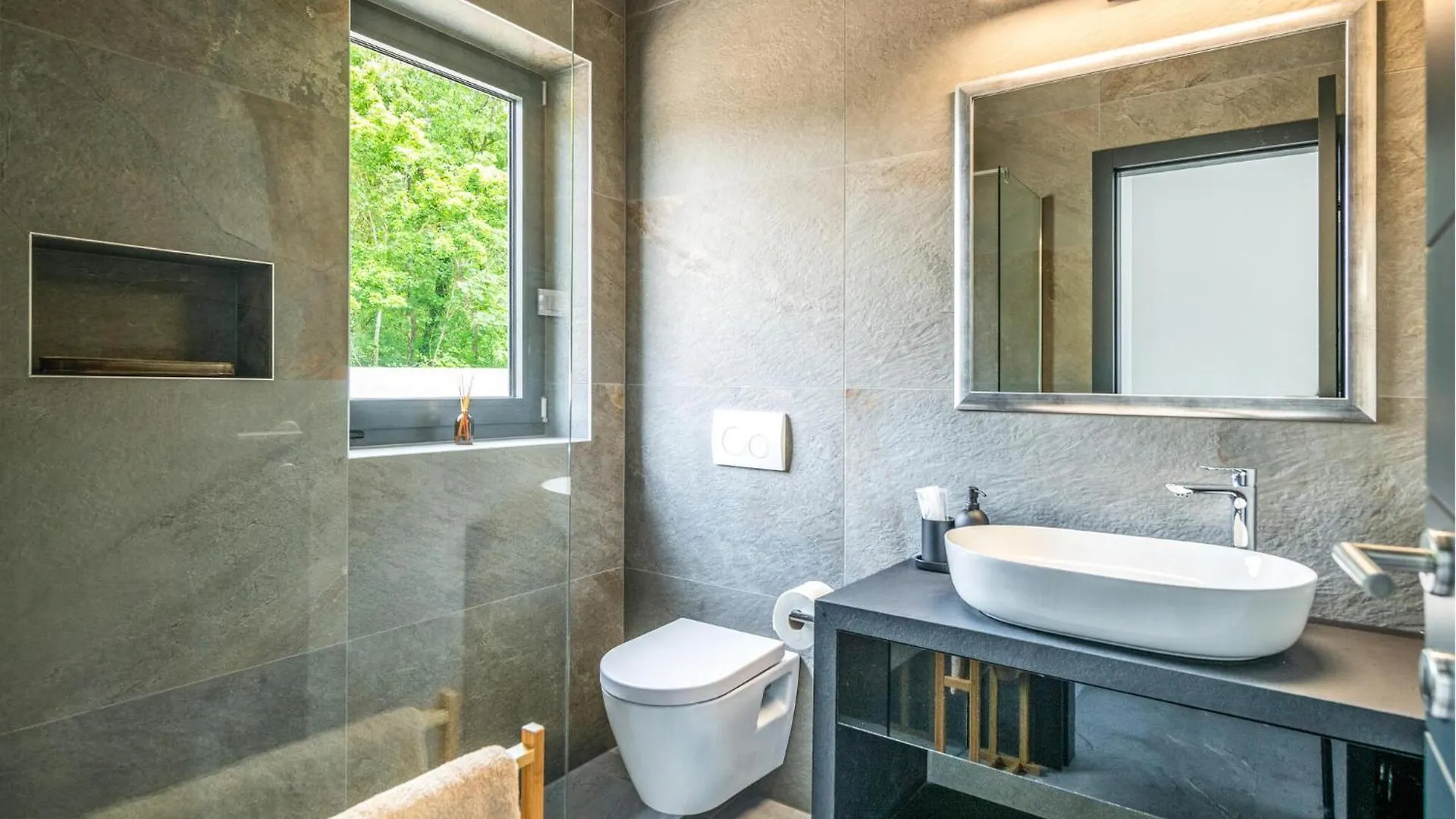 Amazing Home In Modrusani With Sauna Kroatië
