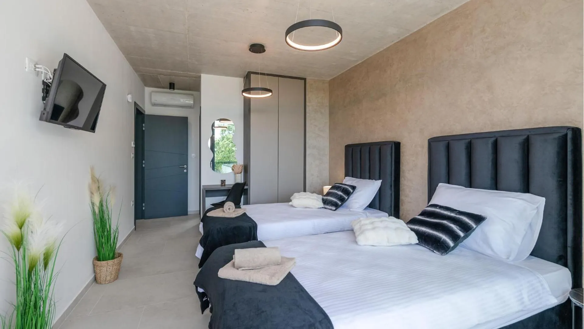 Amazing Home In Modrusani With Sauna